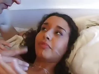 POV fucking գեղեցիկ կիսանդրու թխահեր ընկերուհին